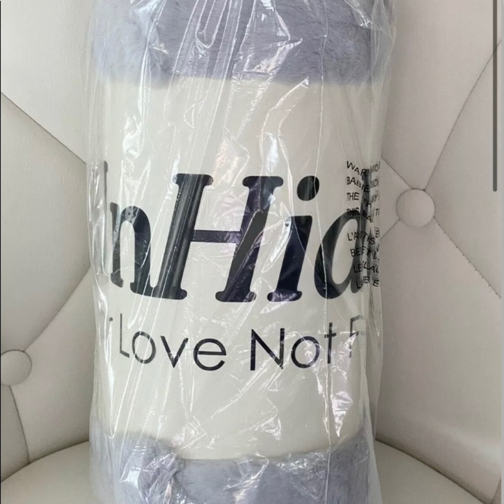 SEALED NEW UnHide Lil' Marshmallow Blanket